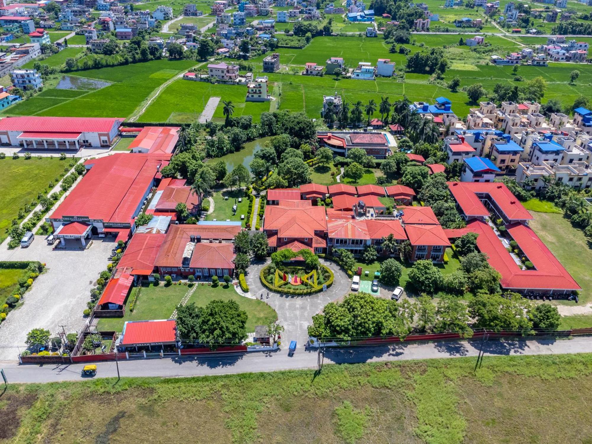 Dreamland Gold Resort & Hotel Bhairāhawā Kültér fotó